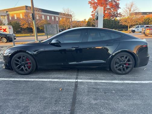 2023 Tesla Model S Standard Range