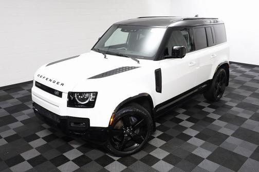2025 Land Rover Defender 110 P400 X-Dynamic SE