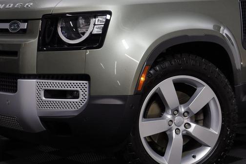 2022 Land Rover Defender 110 S