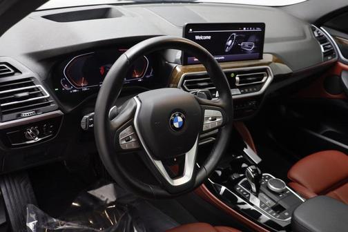2024 BMW X4 xDrive30i