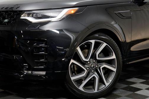 2025 Land Rover Discovery P360 Dynamic SE