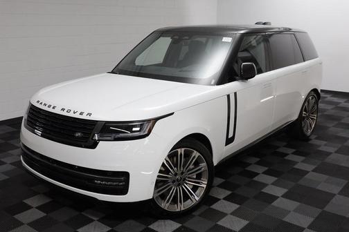 2025 Land Rover Range Rover P530 SE 7 Seat