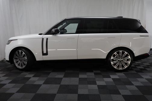 2025 Land Rover Range Rover P530 SE 7 Seat