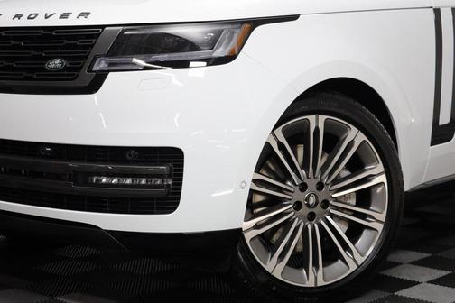 2025 Land Rover Range Rover P530 SE 7 Seat