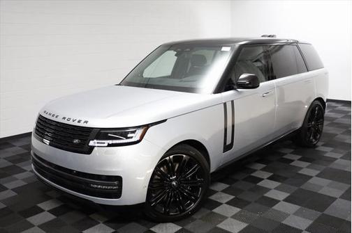 2025 Land Rover Range Rover P530 SE 7 Seat