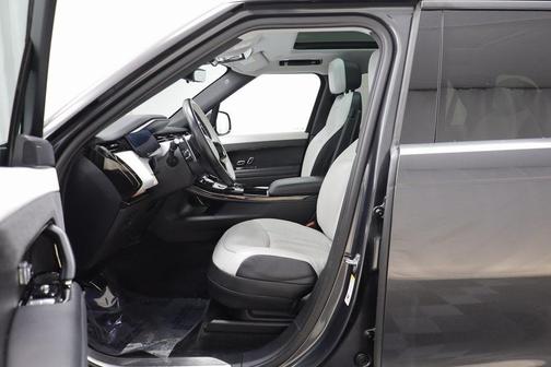 2023 Land Rover Range Rover Sport SE