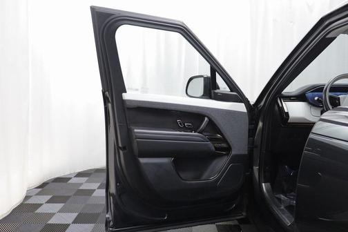 2023 Land Rover Range Rover Sport SE