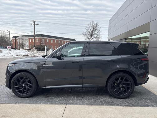 2023 Land Rover Range Rover Sport SE
