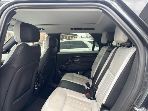 2023 Land Rover Range Rover Sport SE