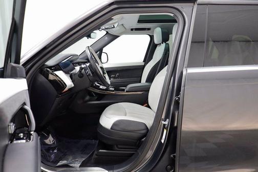 2023 Land Rover Range Rover Sport SE