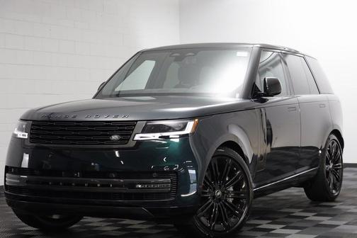2025 Land Rover Range Rover SE