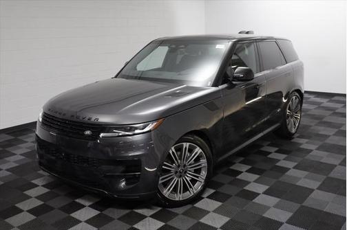 2025 Land Rover Range Rover Sport SE