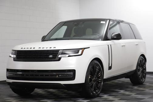 2026 Land Rover Range Rover SE