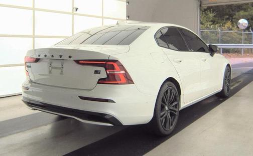 2024 Volvo S60 Recharge Plug-In Hybrid T8 Plus Black Edition