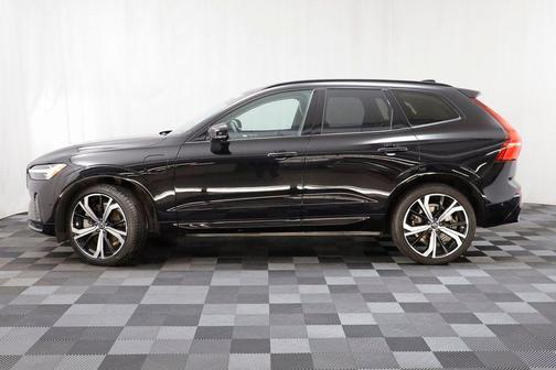 2025 Volvo XC60 Plug-In Hybrid T8 Ultra