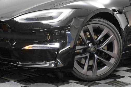 Solid Black 2021 Tesla Model S Plaid