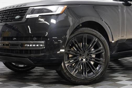 2026 Land Rover Range Rover SE