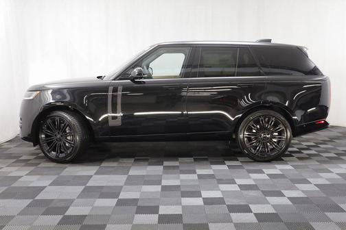 2026 Land Rover Range Rover SE