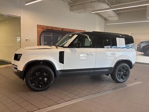 2025 Land Rover Defender 110 P400 S