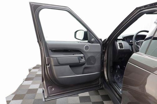 2025 Land Rover Discovery P300 S