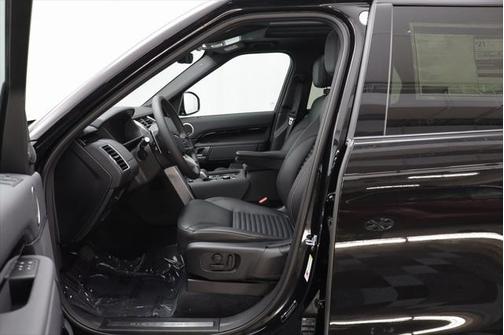 2025 Land Rover Discovery S