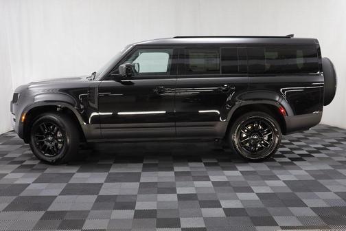 2025 Land Rover Defender 130 P400 S