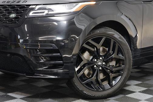 2023 Land Rover Range Rover Velar P400 HST