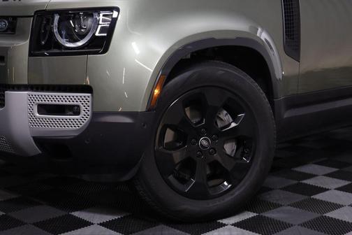 2025 Land Rover Defender 110 P400 S