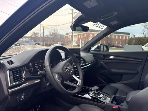2024 Audi SQ5 3.0T Premium Plus
