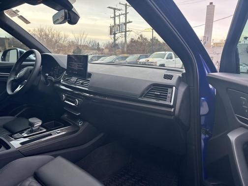 2024 Audi SQ5 3.0T Premium Plus