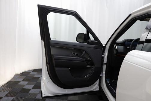 2025 Land Rover Range Rover Sport P360 S