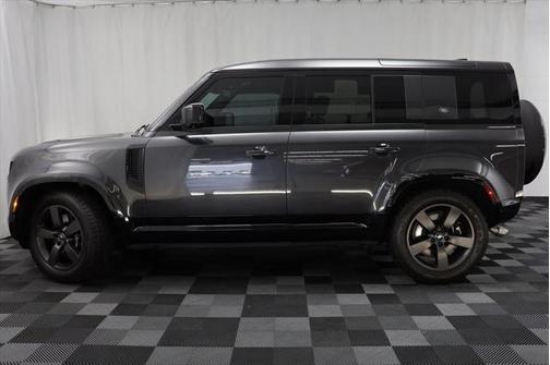 2023 Land Rover Defender 110 V8