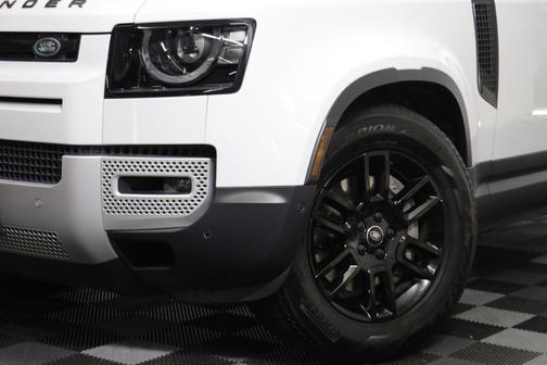 Fuji White 2025 Land Rover Defender 110 P400 S