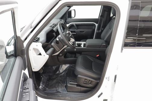 2025 Land Rover Defender 110 P400 S