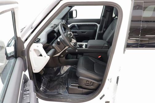 2025 Land Rover Defender 110 P400 S