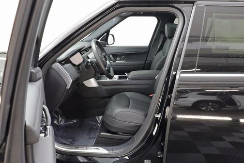 2025 Land Rover Range Rover P550e SE