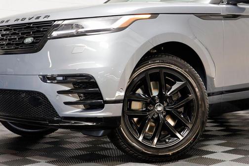 2026 Land Rover Range Rover Velar P250 SE R-Dynamic