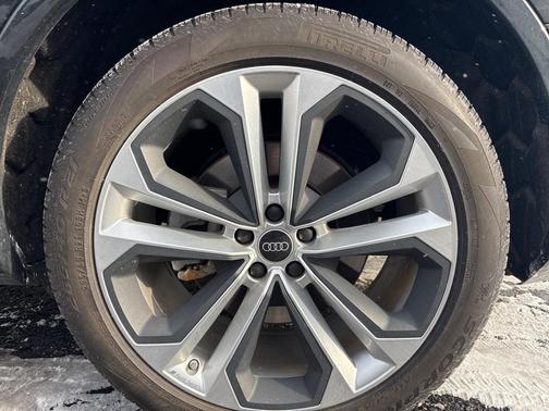2023 Audi Q7 55 Prestige
