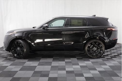 2026 Land Rover Range Rover Velar Dynamic SE