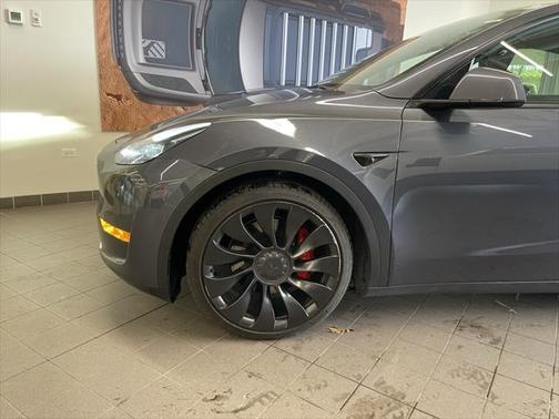 2022 Tesla Model Y Performance Dual Motor All-Wheel Drive