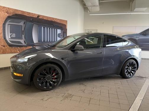 2022 Tesla Model Y Performance Dual Motor All-Wheel Drive