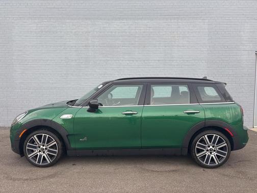 2023 MINI Clubman Cooper S ALL4
