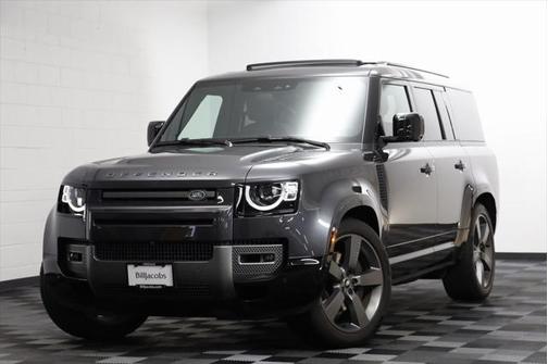 2024 Land Rover Defender 130 P400 Outbound