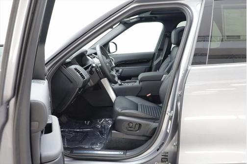 2025 Land Rover Discovery S