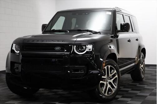 2025 Land Rover Defender X-Dynamic SE