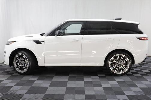 2025 Land Rover Range Rover Sport SE