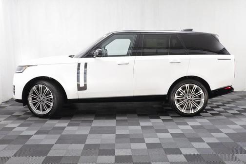 2025 Land Rover Range Rover SE