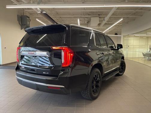 2022 GMC Yukon SLT