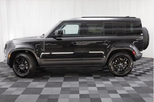 2025 Land Rover Defender 110 P400 S