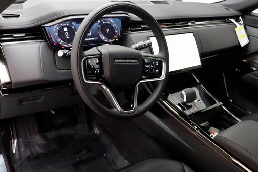 2026 Land Rover Range Rover Sport SE